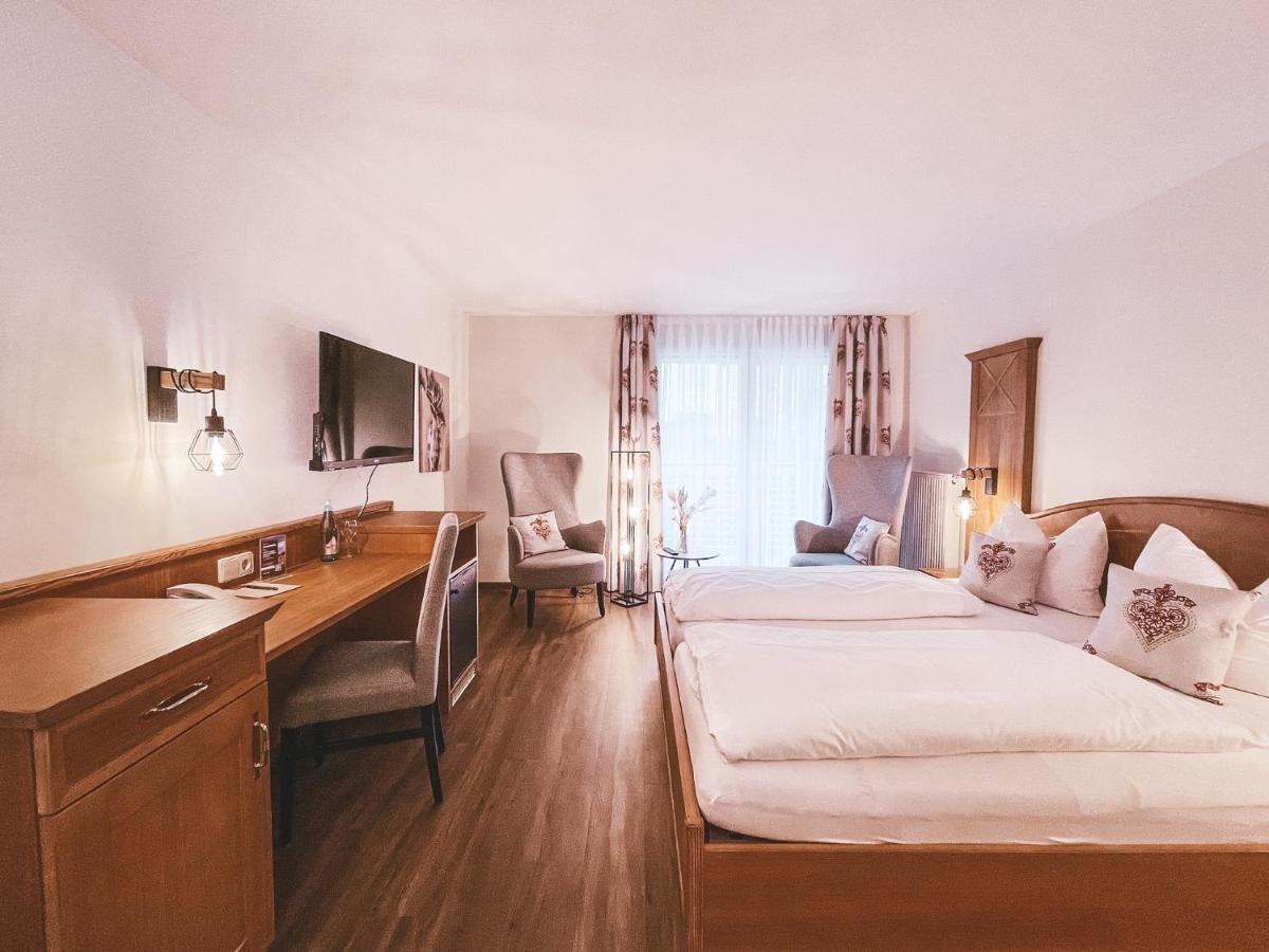 Hotel Badischer Hof Biberach bei Offenburg Екстериор снимка